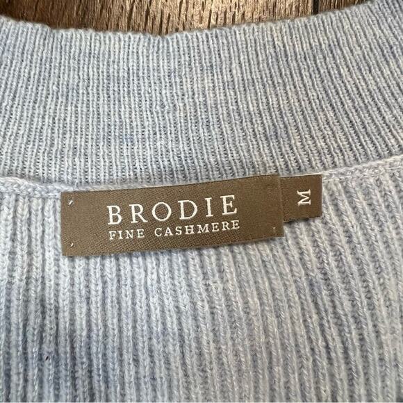 Brodie powder blue v neck fine cashmere sweater SZ MED - Picture 3 of 4
